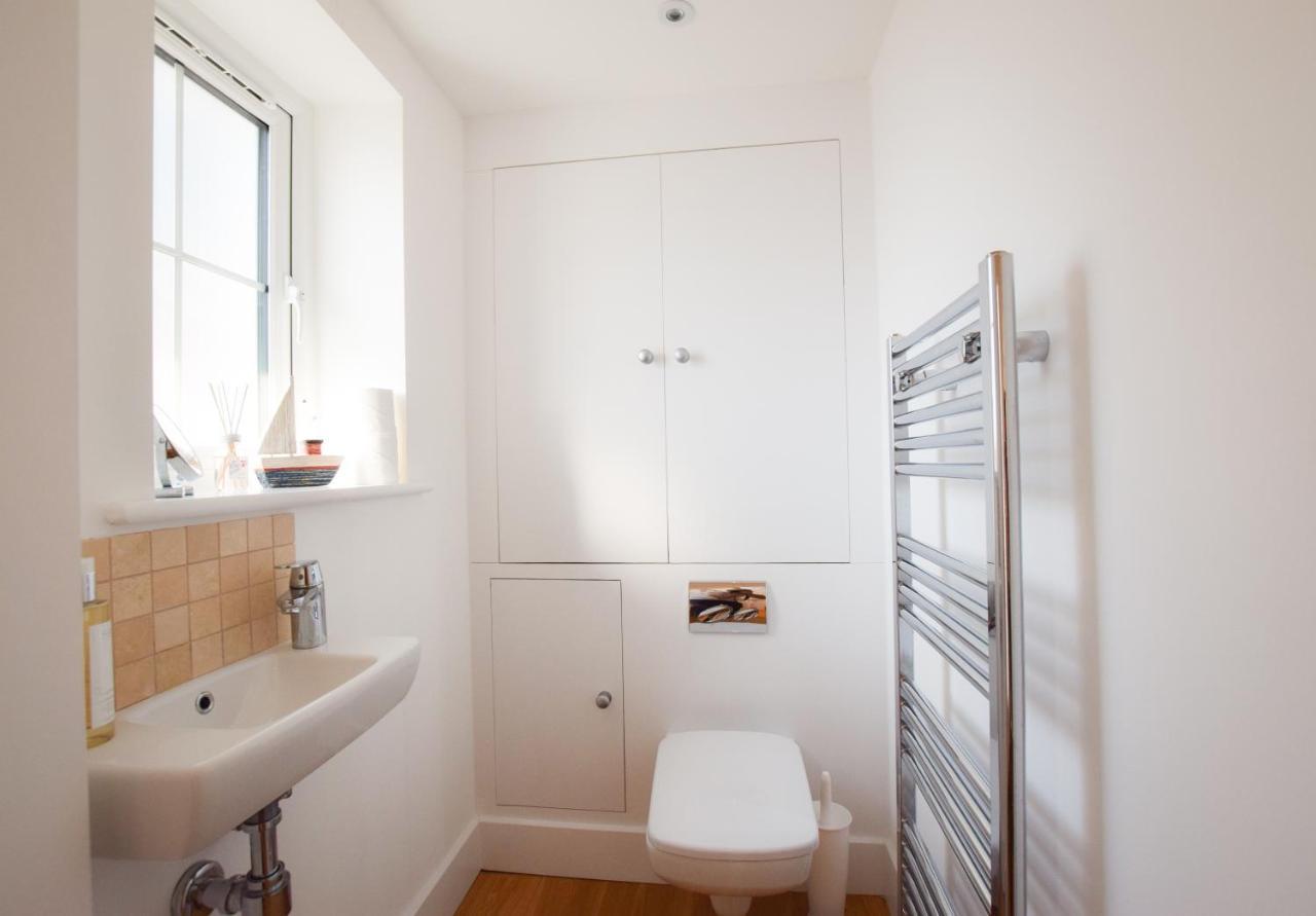 Whispers - 4 Bedroom Modern Family Holiday Home In Salcombe Sleeps 8 المظهر الخارجي الصورة